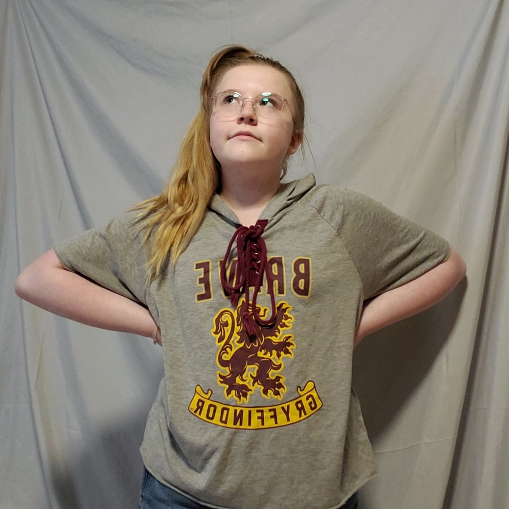 Gryffindor cropped short sleeve hoodie